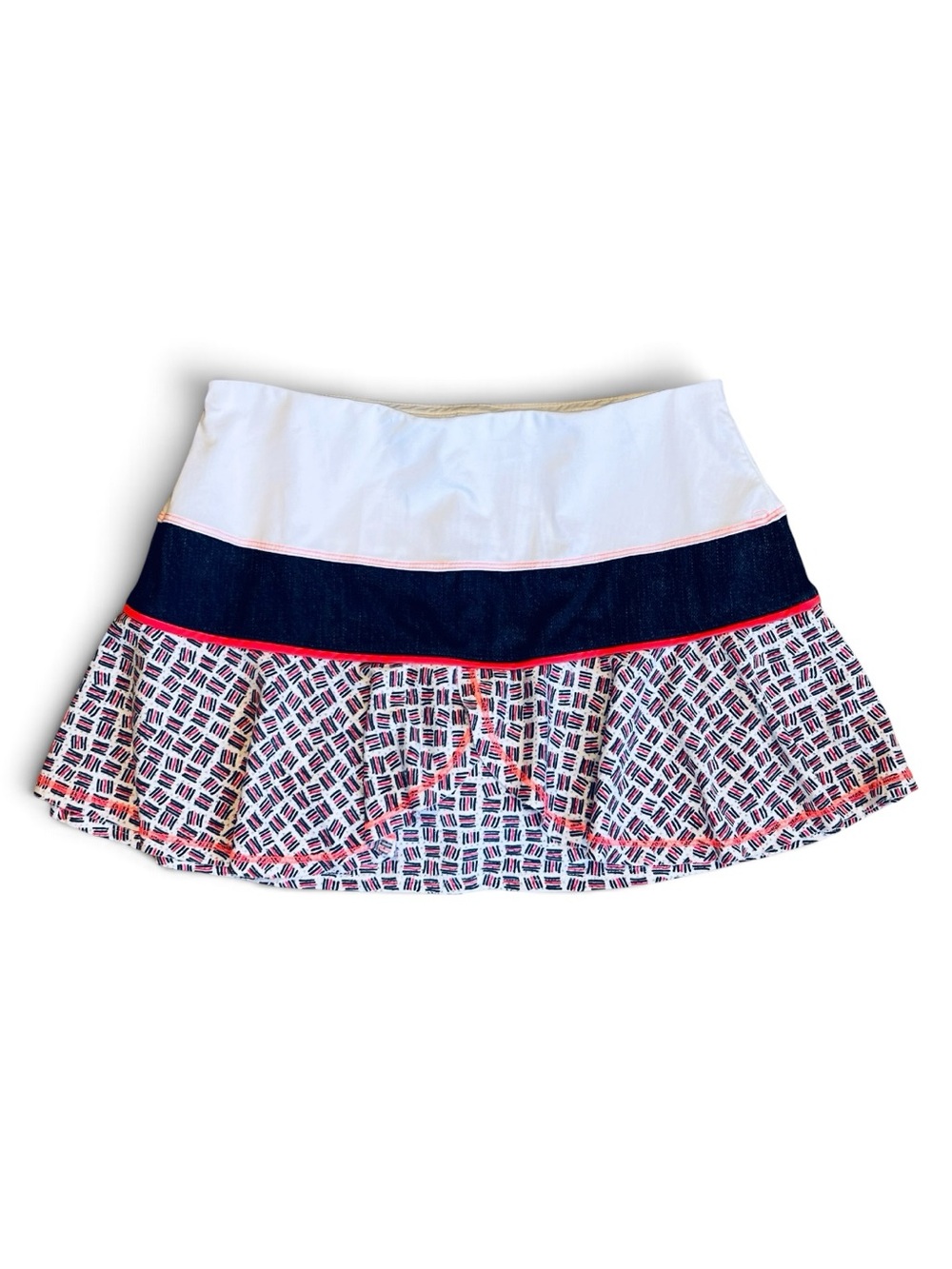 Lucky In Love Women’s Sz S White Blue Ruffle Skort Skirt Geometric Print